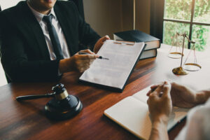 Experience Lawyer for Business Litigation Cases near Chicago IL area